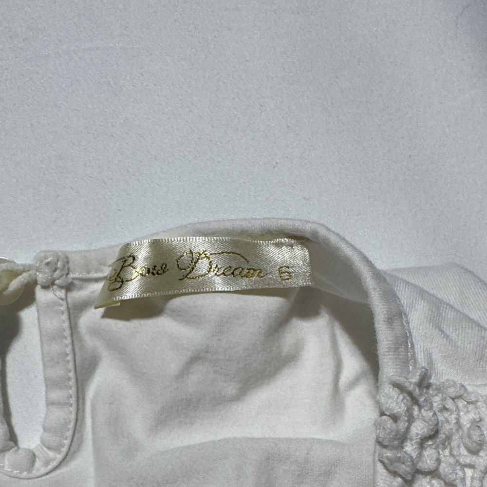 Elegant White Lace Dress - Picture 5 of 6